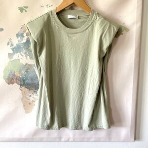 Aritzia Babaton Top Sleeveless Shoulder Pad Size XS Crewneck T-Shirt Light Green